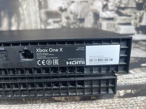 Microsoft Xbox One X 1TB Console - Picture 9 of 9