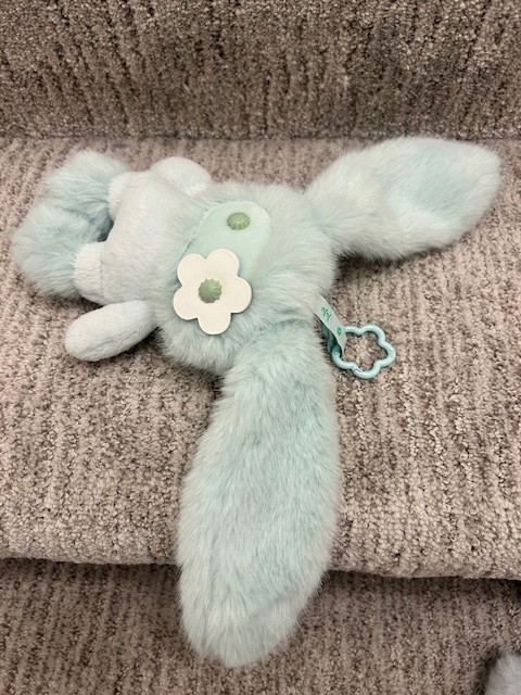 CJ Hendry ELLIS Mint Green Easter Bunny Plush JuJu New in Tin