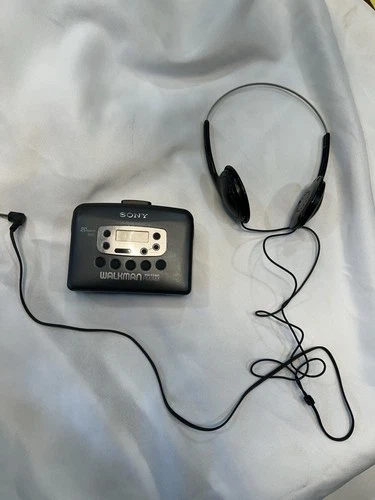Vintage SONY Walkman WM-FX195 Cassette Player & AM/FM Radio  Powers On Headphone
