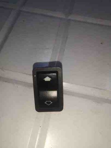 BMW 7 E38 Schalter für Fensterheber hinten links 2.50 Diesel 105kw 21046554