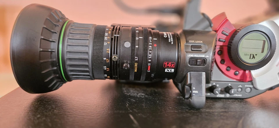 Grabadora profesional Cannon XL1A 3CCD 14x zoom manual completo Foto 4 de 4