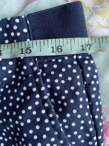M&S Woman’s Size 16 Short Cropped 24" leg Navy Blue Spotty Trousers - Picture 10 of 12