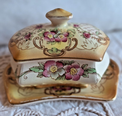 Trinket Box with Tray Vanity Edwardian Ford Preston Ware Burslem England 1930s