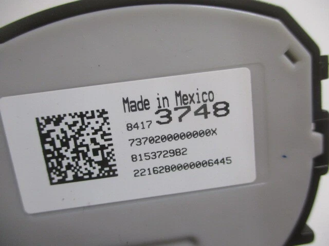 GMC Acadia Sierra 3500 Automatic Climate AC Heater Control OEM LKQ - Image 4 of 4