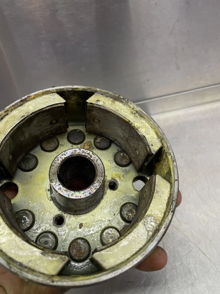 84 85 86 87 1984 Yamaha VMAX VMX540 volante rotor magnético Foto 4 de 4