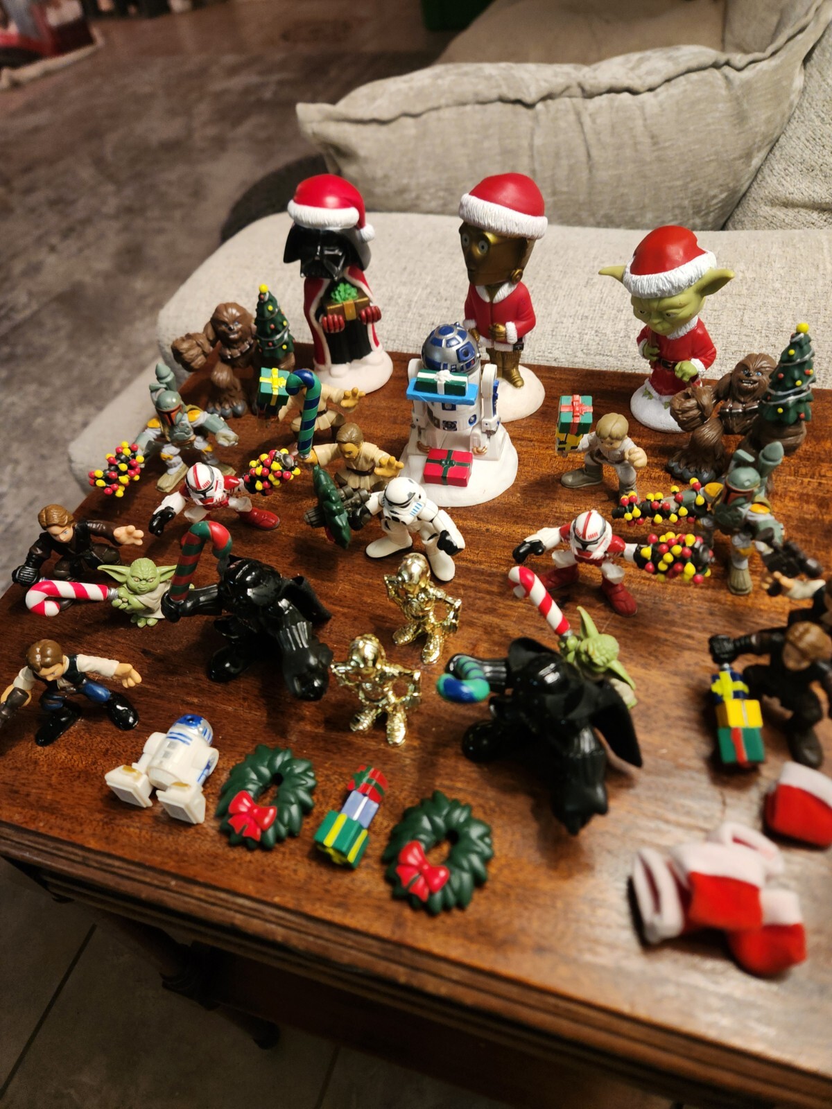 Large Vintage Lot Of Star Wars Galactic Christmas Figurines, Bobble Heads,...