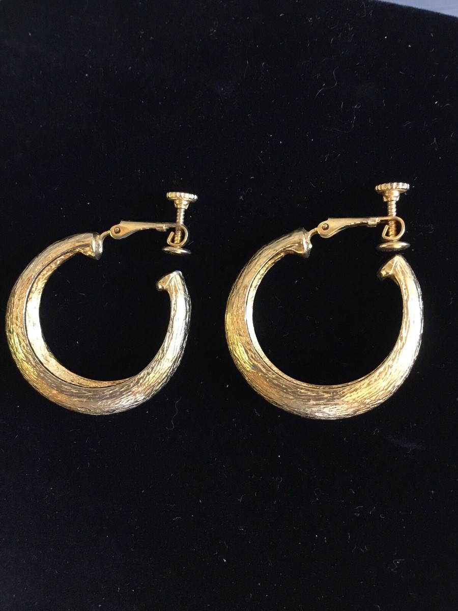Vintage Gold Tone Clip On Earrings Marked Pat. No. 3,176,475