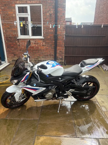 2018 BMW S1000r sport - Picture 2 of 9