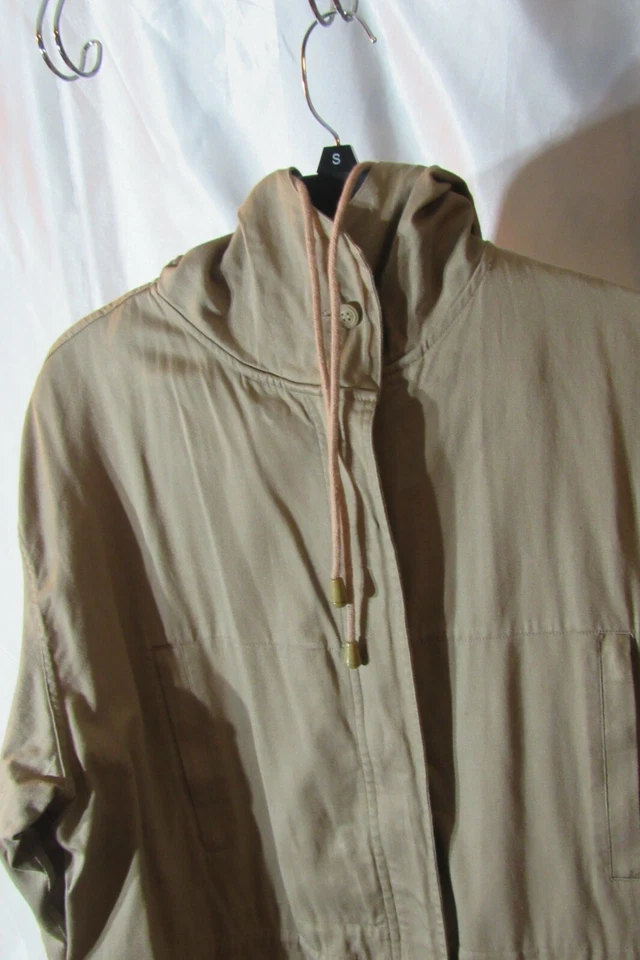 Women Khaki Zip Front Anorak w/Drawstring Hood/Removable Fleece lining Sz. Large - Image 2 of 4