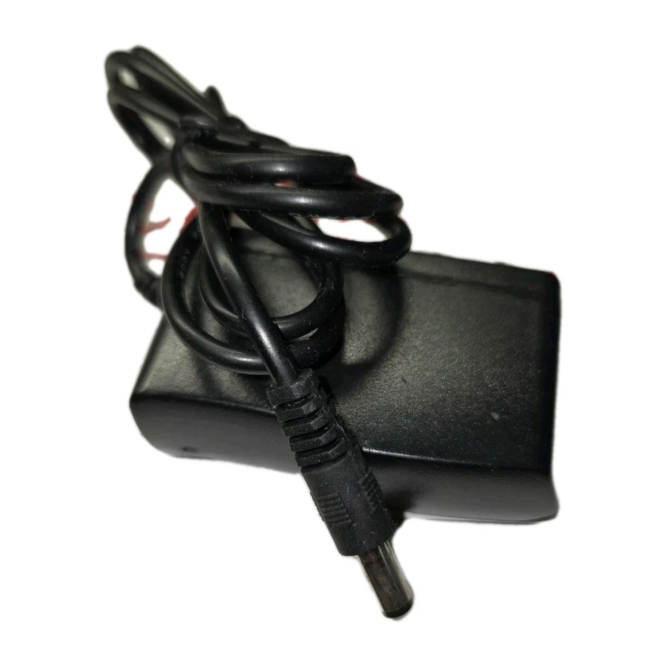 NETGEAR ProSafe FS105 5-Port 10/100 Fast Ethernet Switch - Image 4 of 4