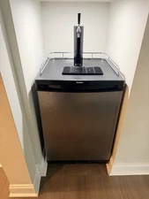 Danby DKC581BSL-1 Kegerator Draft Beer Dispenser – Stainless Steel