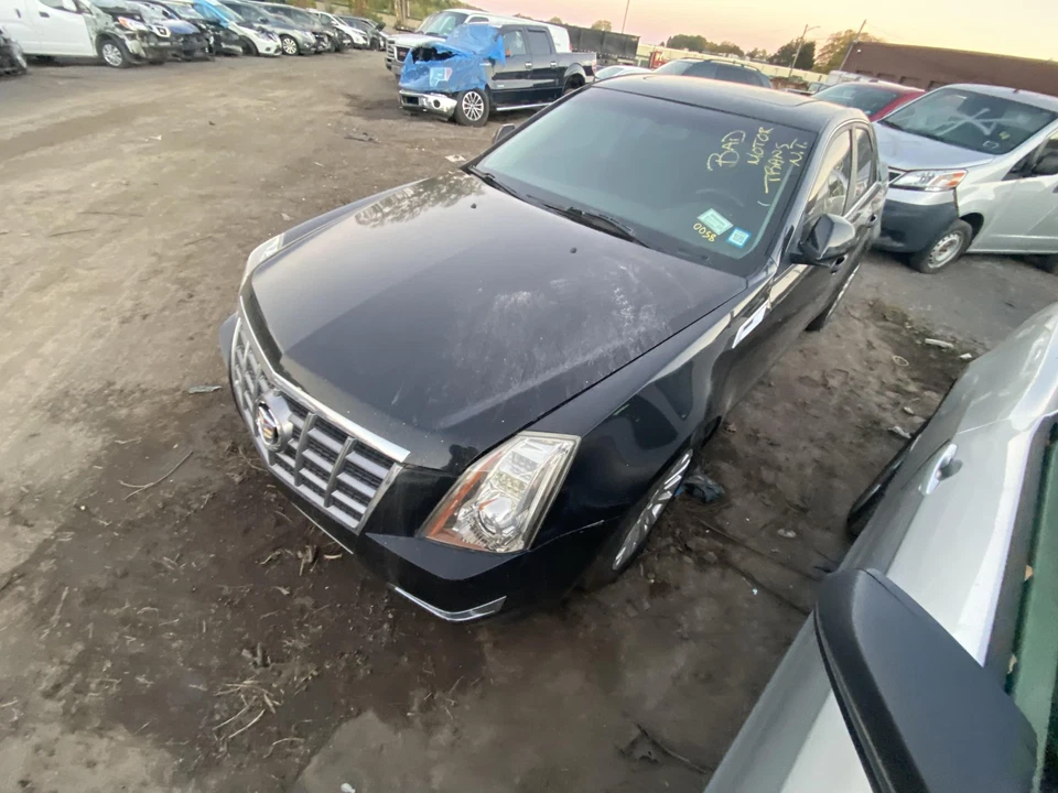 Used Rear Right Door Vent Glass Rear fits: 2012 Cadillac Cts R. low gloss Rear R Foto 2 de 4