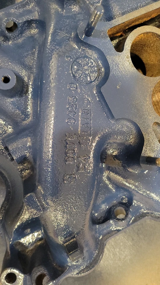 Colector de admisión Ford/Lincoln 429/460 de 1971 Lincoln Mark III Foto 2 de 4