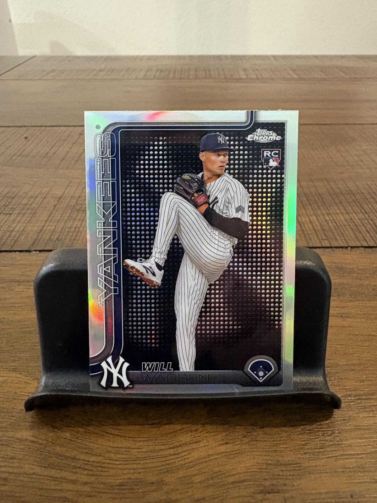 2025 Topps Chrome #81 Will Warren Lightboard Logo Base Variations Yankees (RC)