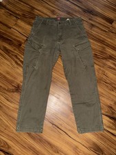 Levi  s Men Olive Green Cargo Pants