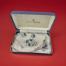 TRIFARI Rhodium Sapphire-Blue  Set  Alfred Philippe Rhinestones  PAT PEND  1954