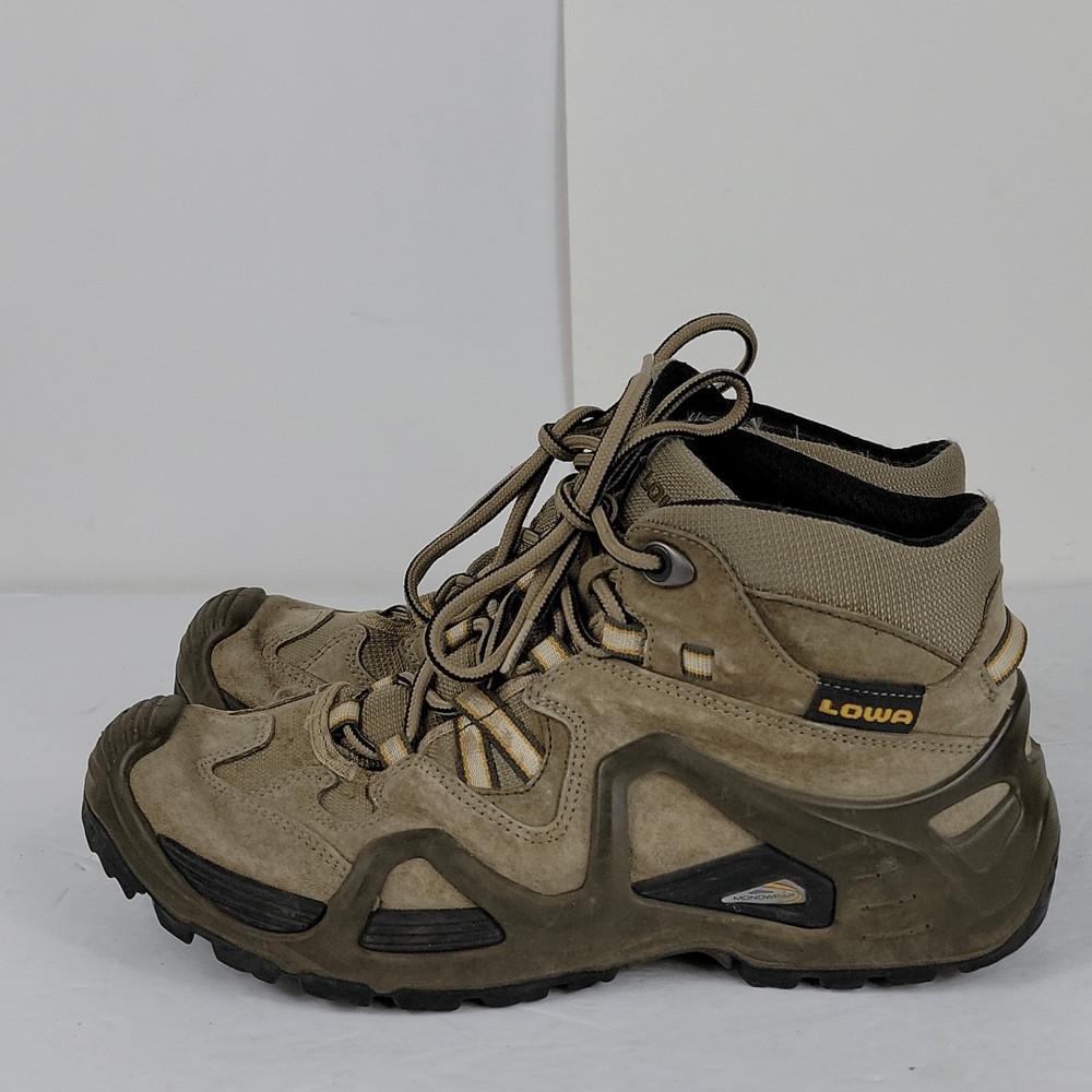 Lowa Bora GoreTex Qc Women's Hiking Boots Size 9.5 Gem