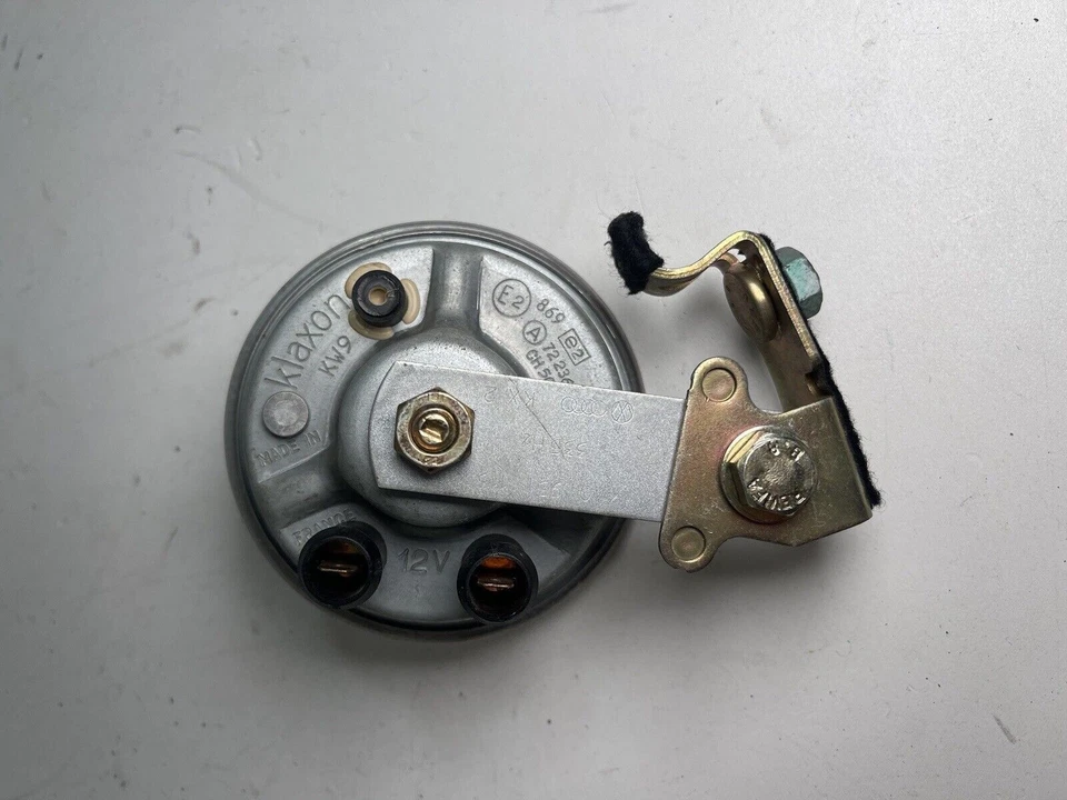 MK4 2002 Volkswagen Passat bocina OEM 3B9 951 167 A Foto 4 de 4