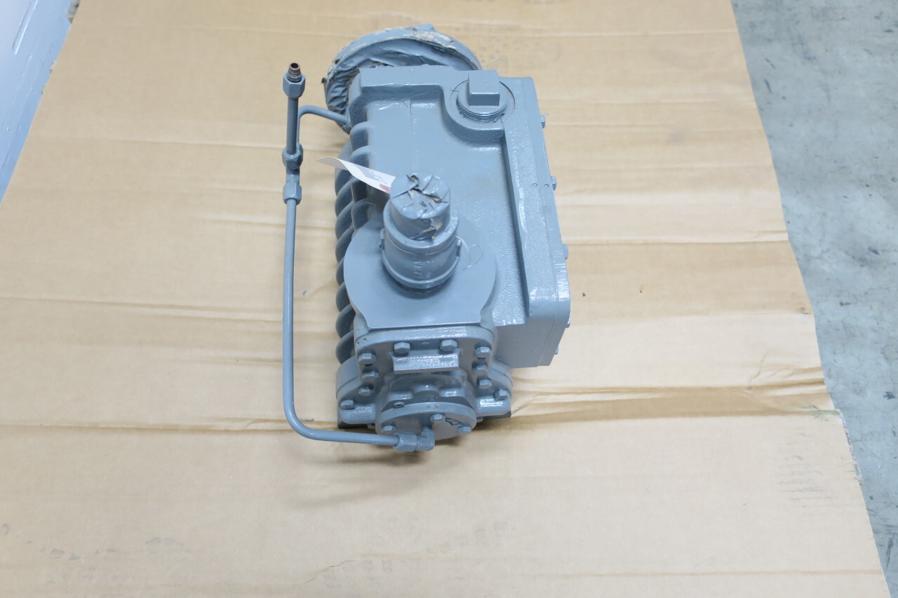 Kinney KD30 Oil Sealed Singlestage Rotary Piston Vacuum Pump 33cfm 1