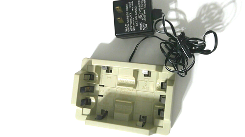 Eveready USA Made Nickel-Cadmium Battery Charger #ACC50 120 Volts AC - Picture 2 of 3