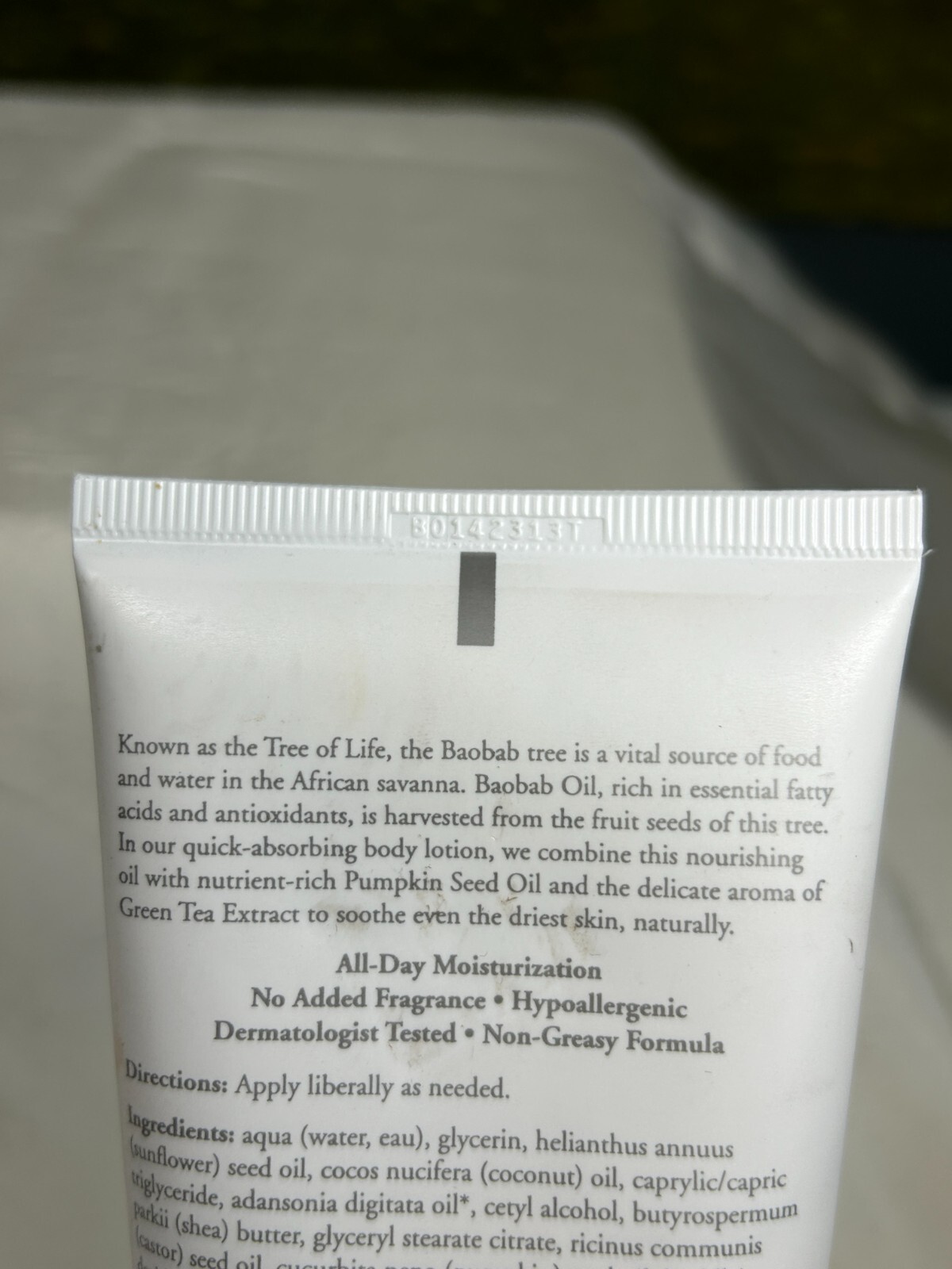 BURT'S BEES ULTIMATE CARE BODY LOTION WITH BAOBAB OIL 170G (NEW)