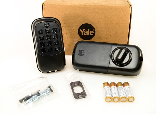 Yale Real Living YRD110NR0BP Keyless Push Button Stand ...