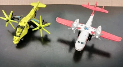 Matchbox Air-Ambulance 2001 + Matchbox Sky Safari Adventures 2012 - Image 1 of 4