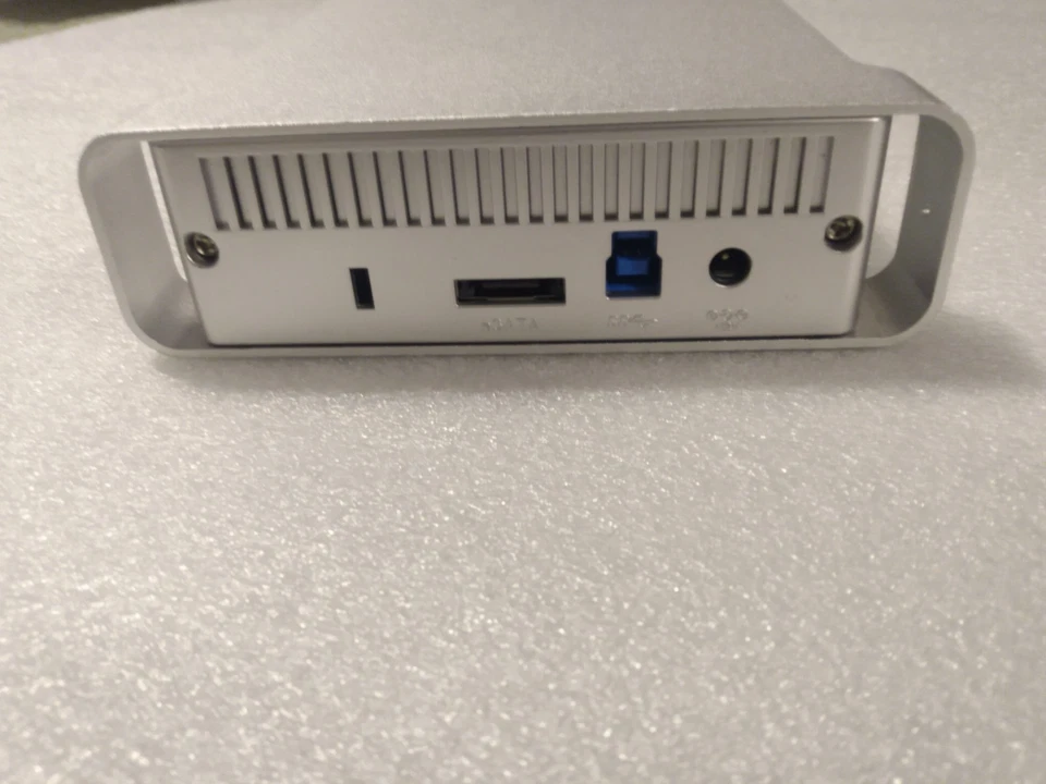 USB 3.0 Macally Hi-Speed eSATA 3.5" SATA HDD Hard Drive Aluminum Enclosure - Image 4 of 4