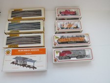 Bachmann Train Set LOT of 8- Smoking Engines Train Cars Building And Tracks