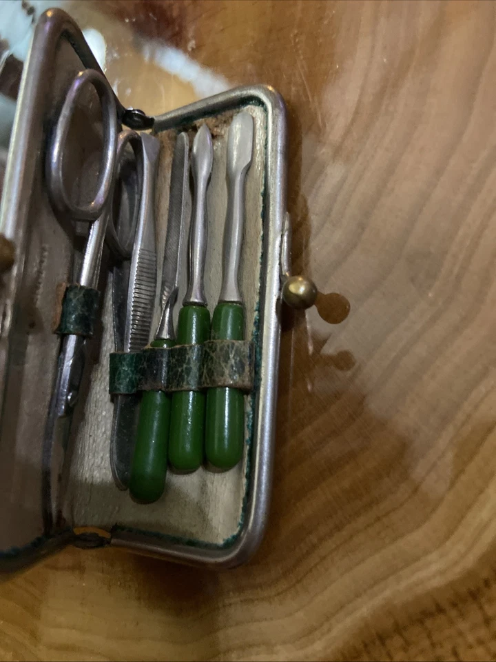 Juego de manicura alemán vintage, herramientas de manicura de bolsillo, juego de manicura y pedicura Foto 3 de 4