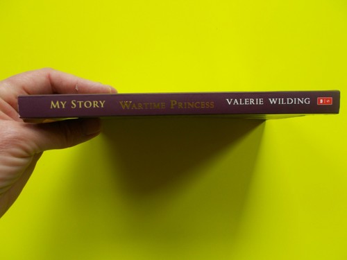 MY STORY - WARTIME PRINCESS By VALERIE WILDING - QUEEN ELIZABETH II **LIKE NEW - Picture 3 of 6