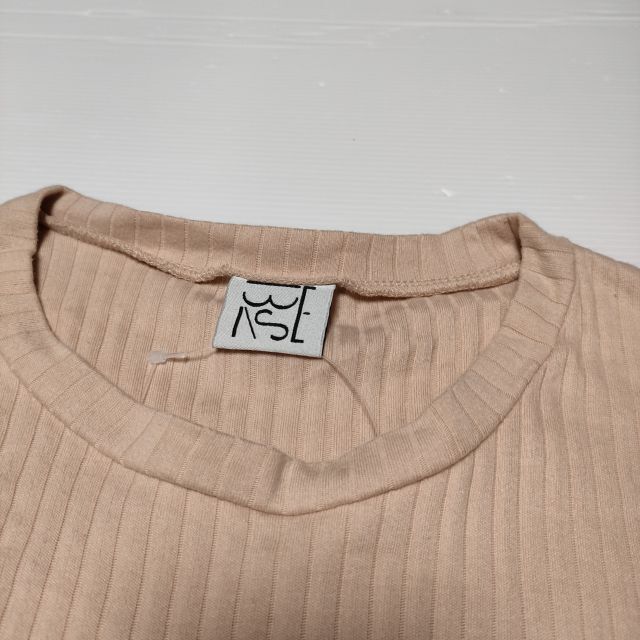Baserange SHAW LONG SLEEVE-FLEECE RIB 美品 Shaw Long Sleeve - Fleece Rib - Off White – Baserange Store