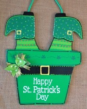 St. Patrick's Day Leprechaun Feet in Hat Sign Wall Art Door Hanger