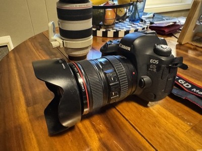 Canon EOS 6D Mark II + 3 L-Series Lenses   Professional Full-Frame Kit
