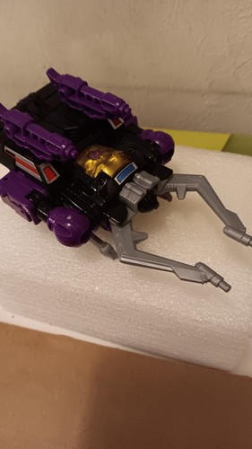 Transformers Legacy Evolution Insecticon SHRAPNEL w/ Weapons - Picture 7 of 7