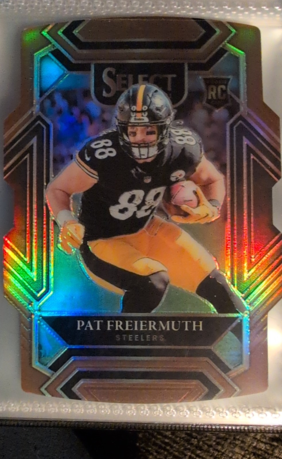 2021 Panini Select Club Level Pat Freiermuth #259 Copper Prizm Die-Cut /199 (RC)