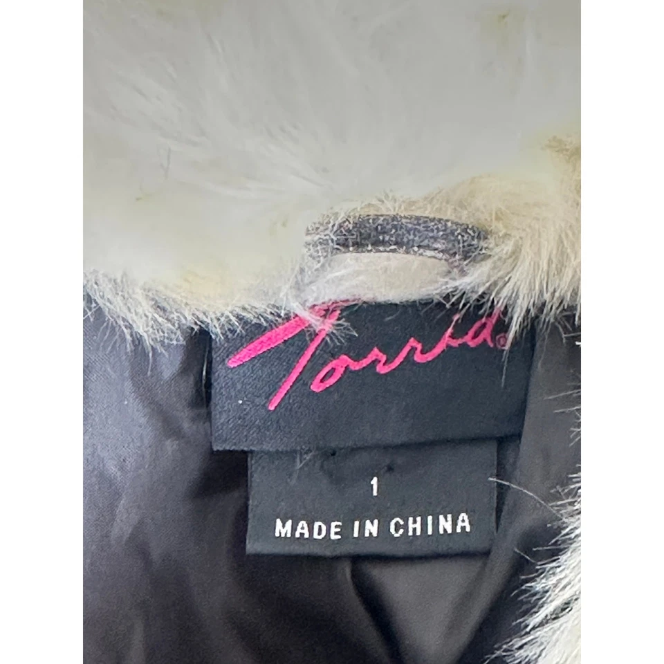 Torrid Penny Lane Suede Faux Fur Trim Coat Gray White Bohemian Indie Winter 1X - Image 3 of 4