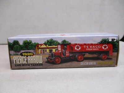 Ertl Texaco 1920 Pierce Arrow Cab with Tanker