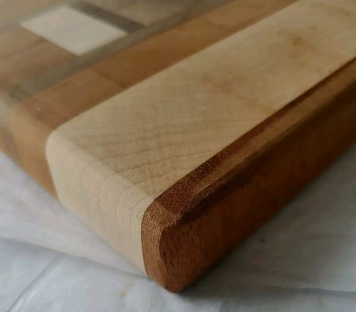 NEW Handmade Butcher Block Solid Wood Cutting Board End Grain 7½ x 6⅞ x 1⅛" - Picture 5 of 7