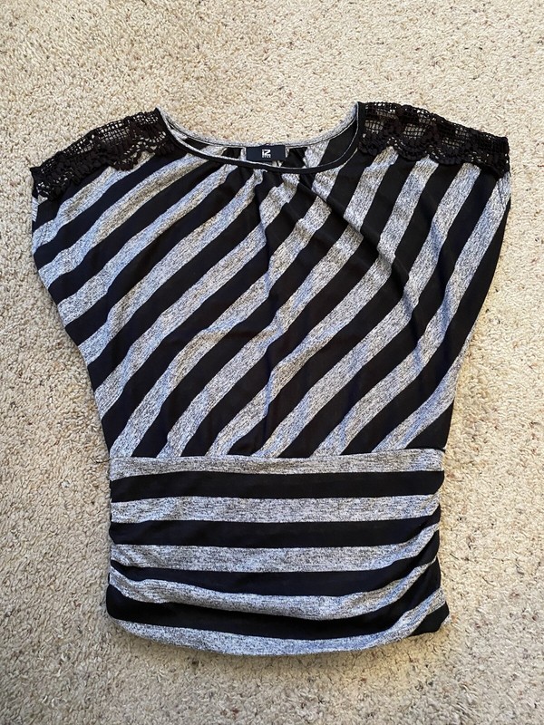 Women’s IZ Byer Black And Gray Lacy Shoulders Top Size M