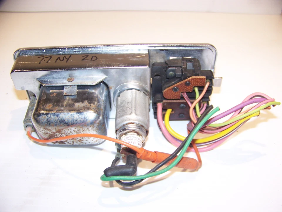 Chrysler New Yorker 1977 diestro ventana eléctrica cerradura puerta cenicero encendedor conjunto #3589783 Foto 4 de 4