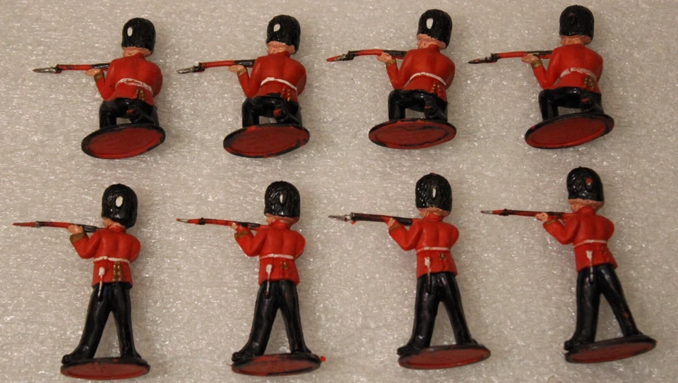 Lote de 8 brinquedos vintage Lone Star British Harvey Series soldados de plástico Grã-Bretanha - Imagem 2 de 3