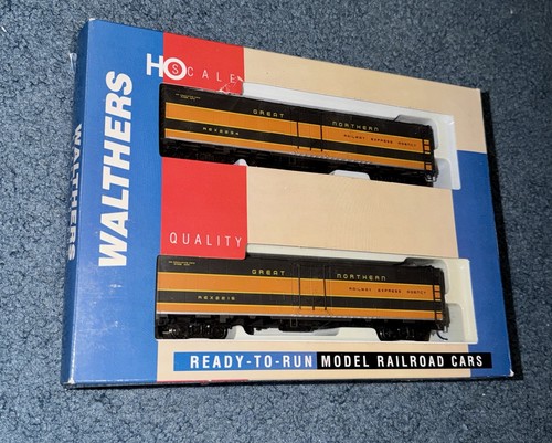 Walthers HO Great Northern 50 REA Railway Express Agency Reefer paquete de 2 932-26245 | Condition: Used