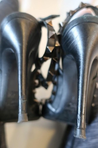 Authentic Valentino Garavani Black Rockstud Caged Strap Leather Pump 36.5 US/6.5 - Picture 8 of 14