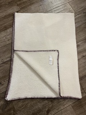 Boll & Branch Organic Cotton Waffle Blanket 50''x67'' Maroon Stitching - Excellent