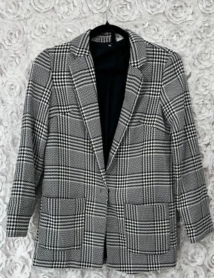 H&M Divided Women s Plaid Blazer Coat Black & White Size 0 Jacket Classic Cut