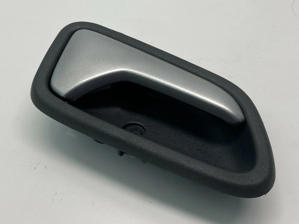 2005 2006 2007 Suzuki Aerio Front Right Passenger Side Inner Door Handle OEM Foto 4 de 4