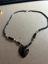 brand new heart shaped pendent necklace