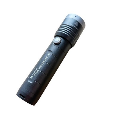 Ledlenser MT14, LED Taschenlampe, wiederaufladbar, fokussierbar, mit Akku, 1000 