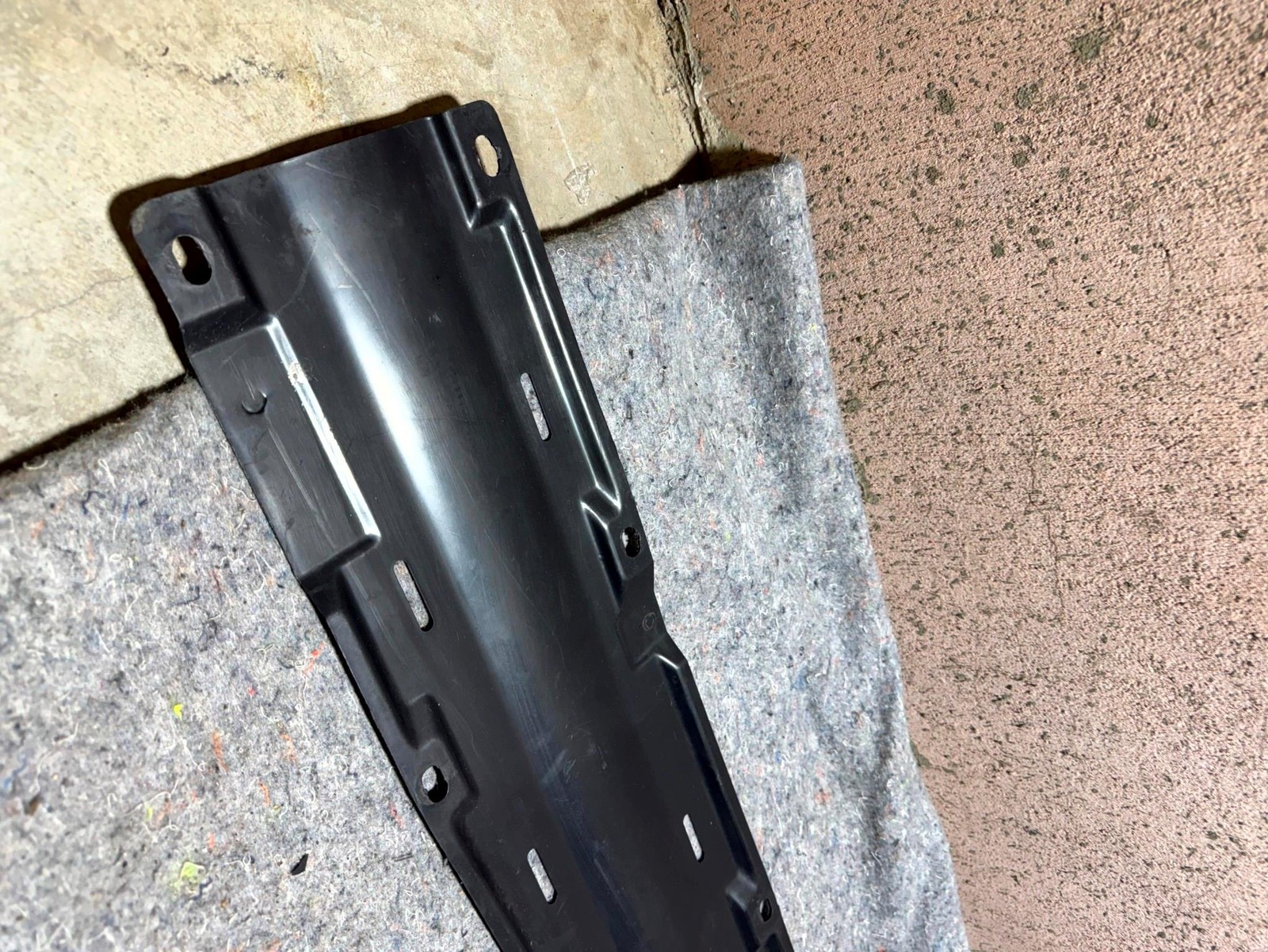 EB1420 1991 91 ACURA NSX UNDERBODY COOLANT LINE PIPE LINE COVER